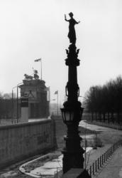 Am Reichstag, West Berlin, 1987