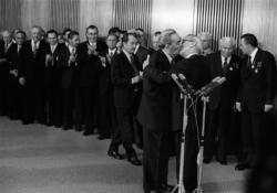 Bruderkuss Leonid Breznew und Erich Honecker